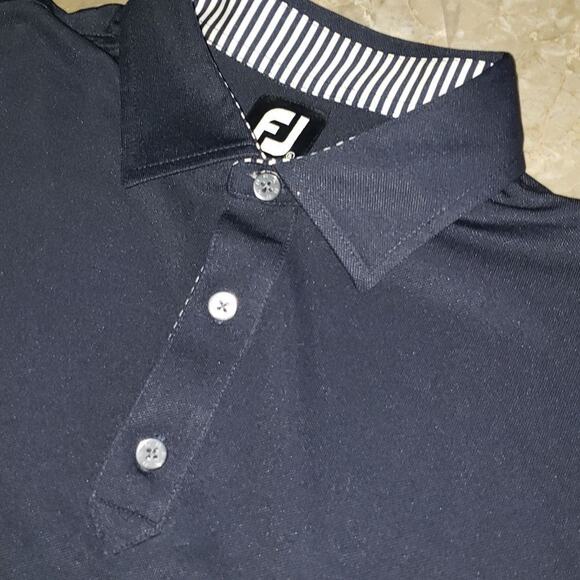 FootJoy Button Collar Short Sleeve Polo - Picture 7 of 10